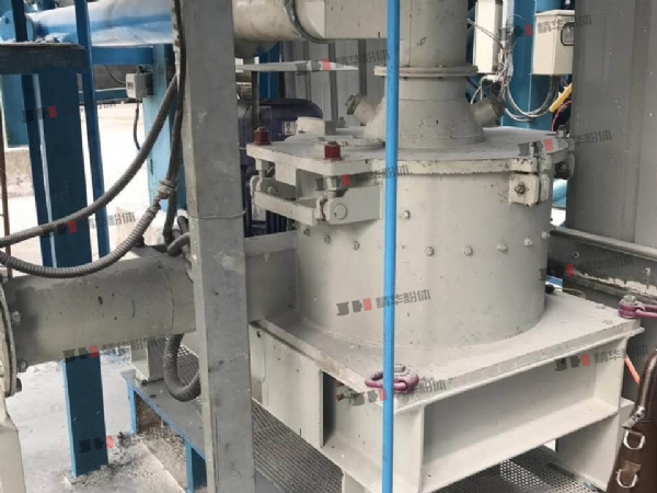 小苏打研磨机--青岛某玻璃公司