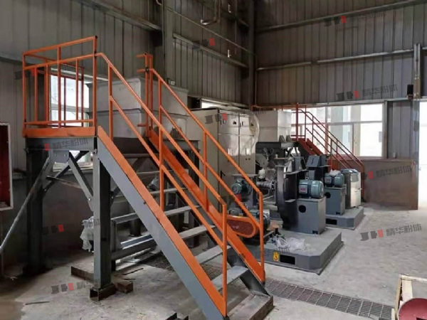 小苏打研磨机--武汉某公司